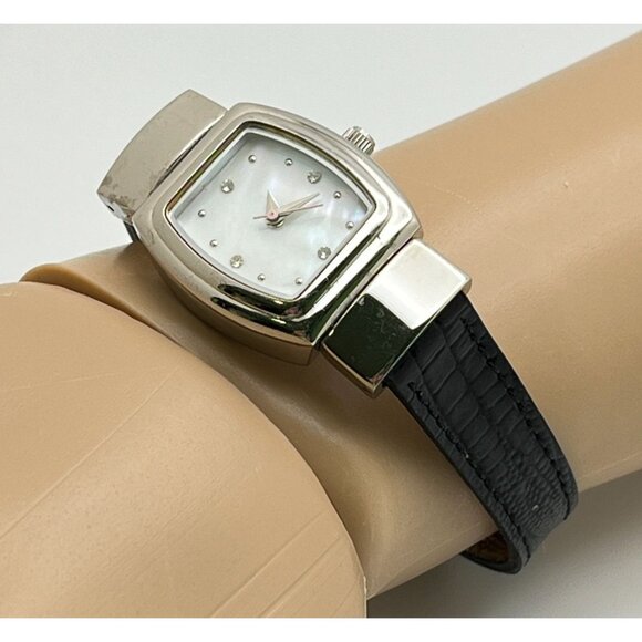 Mary Kay Vtg Watch MOP Dial Silver Tone Reversible Leather Band Black or Brown - Picture 2 of 8